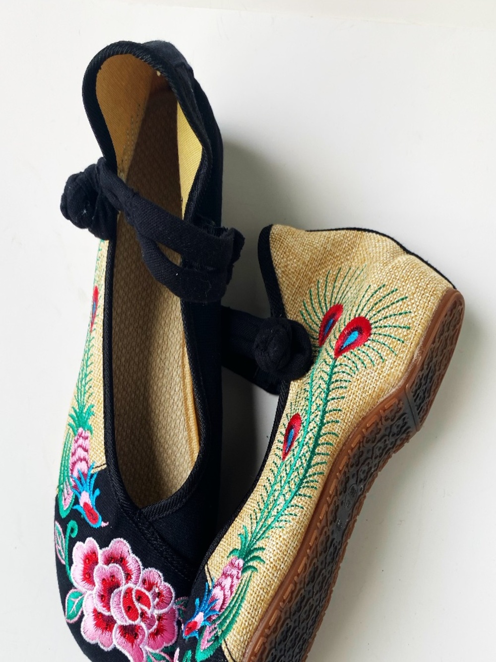 Chinese embroidered shoes
